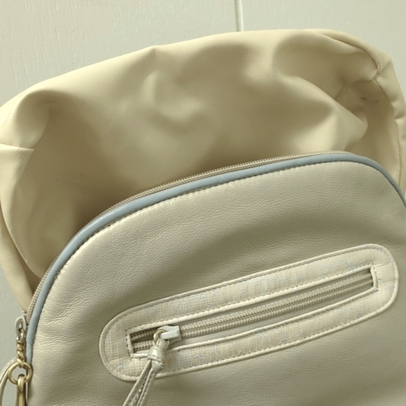 Sharif Crossbody Bag - Picture 10 of 15